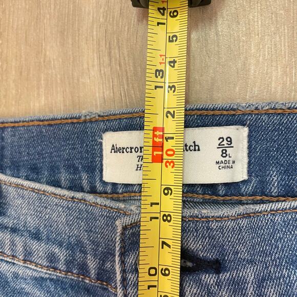 Abercrombie & Fitch The Mom Jeans High Rise Medium Wash Size 29 8L Women’s Denim - Picture 5 of 8